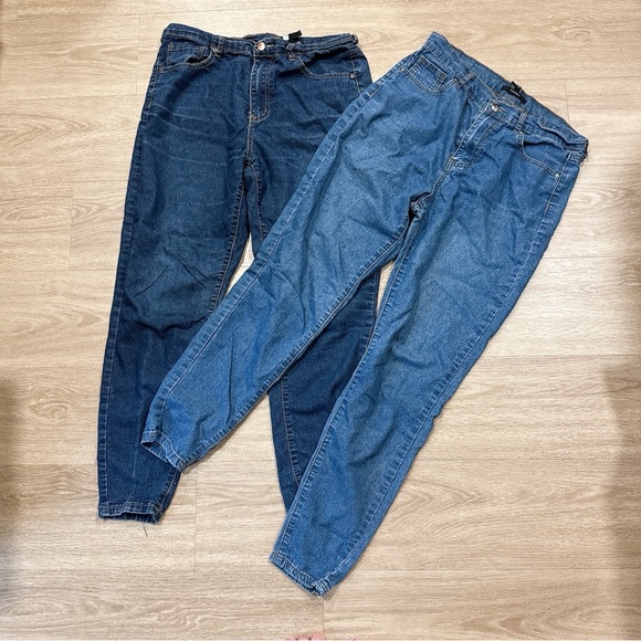 Forever 21 Women Jeans Set Of 2 - Picture 1 of 4